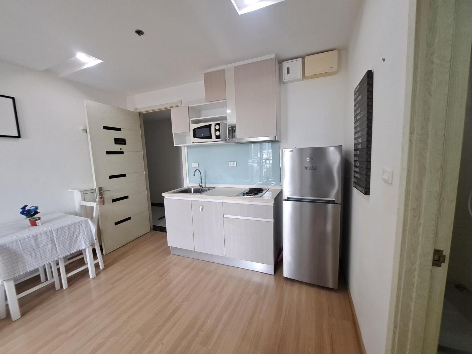 Condo In Bangkok With Swimming Pool Near Malls And Train 外观 照片